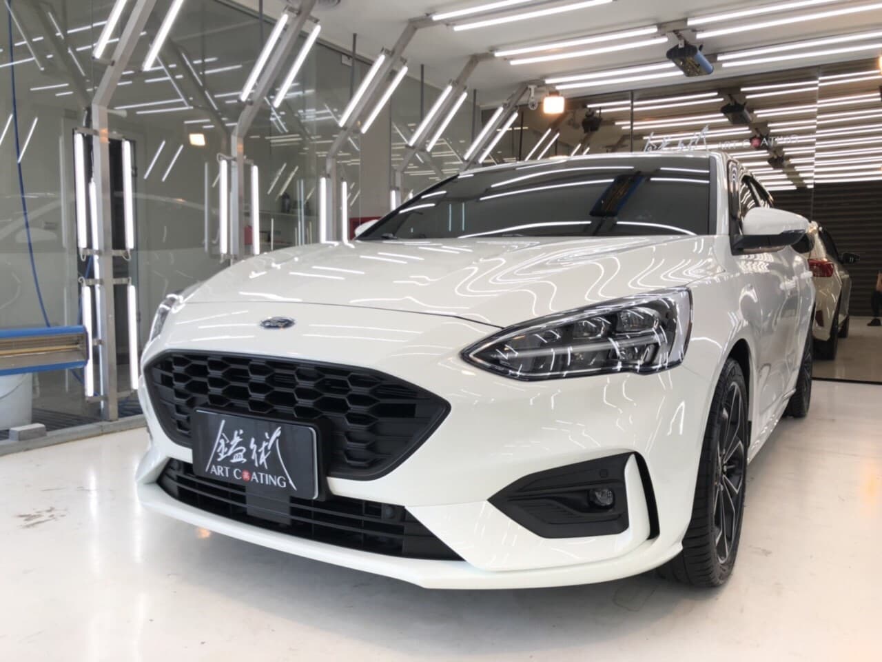 Ford 福特 Focus ST-Line 白色作品主圖