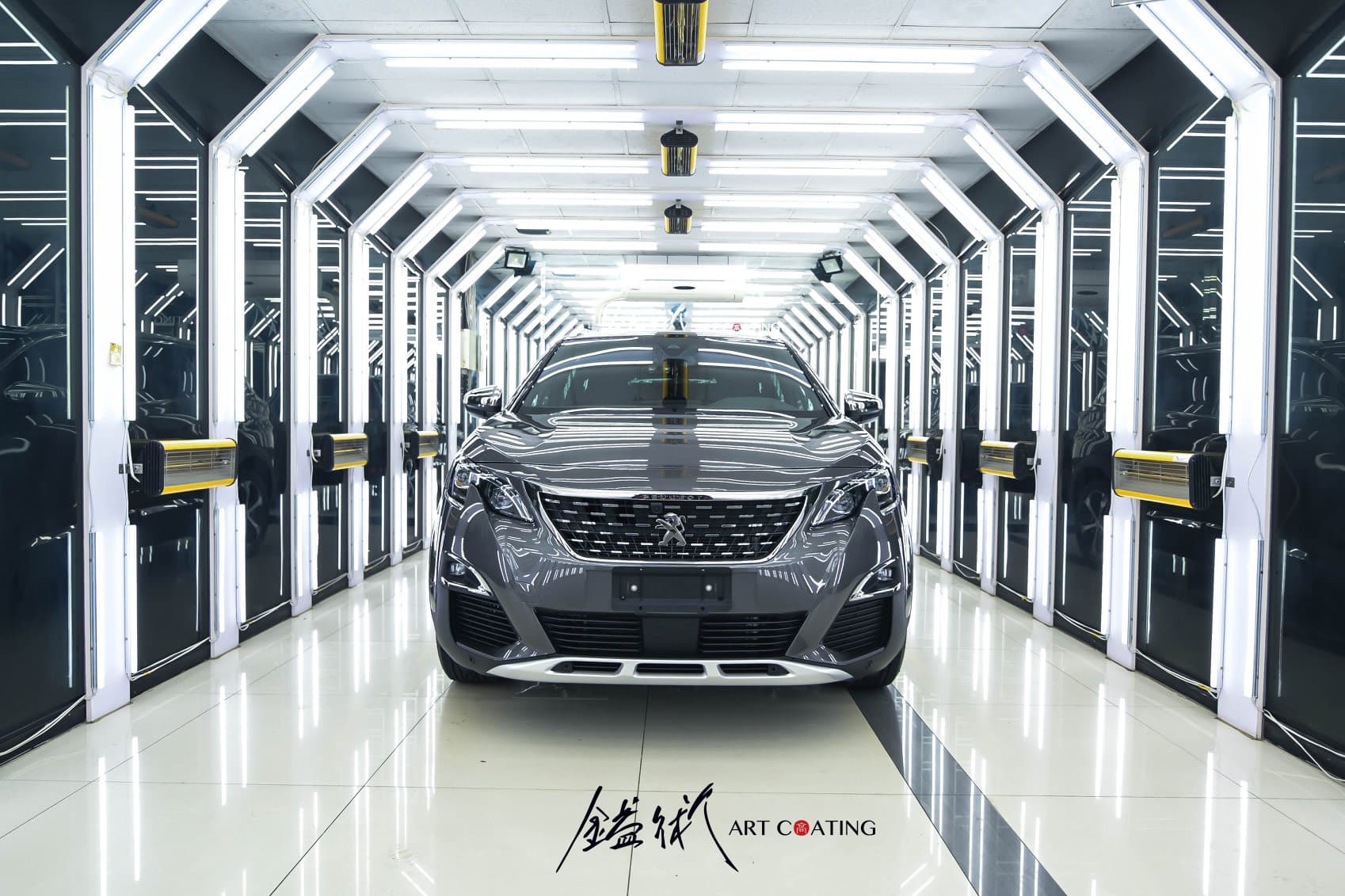 Peugeot 寶獅 5008 鐵灰色作品主圖