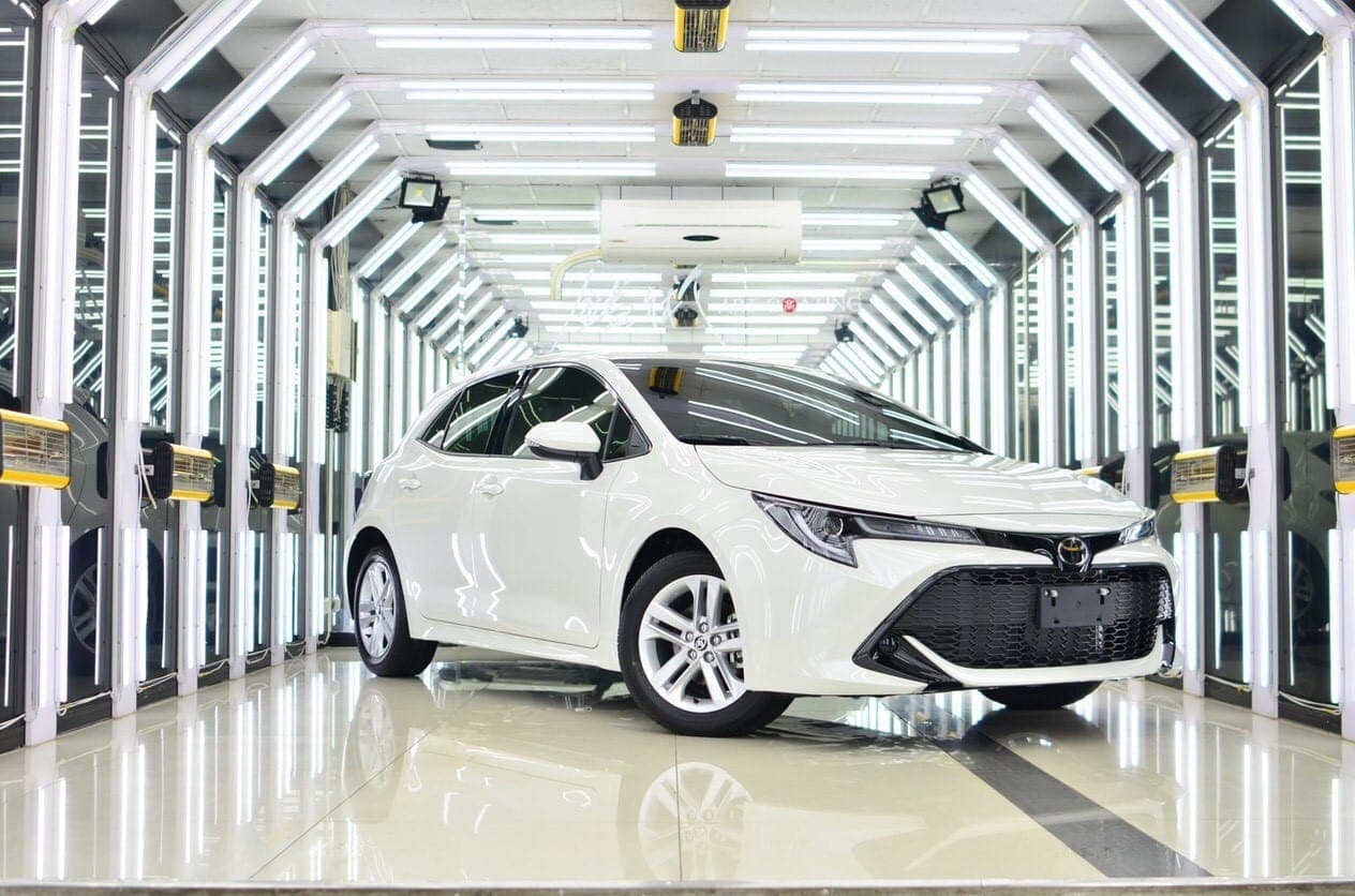 Toyota 豐田 Auris 白色作品主圖