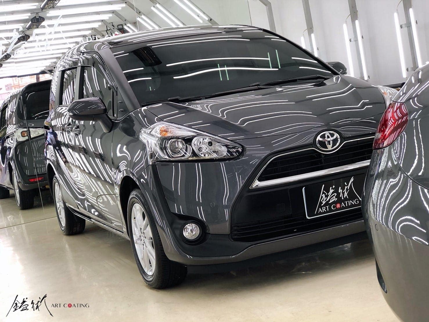 Toyota 豐田 Sienta 灰色作品主圖